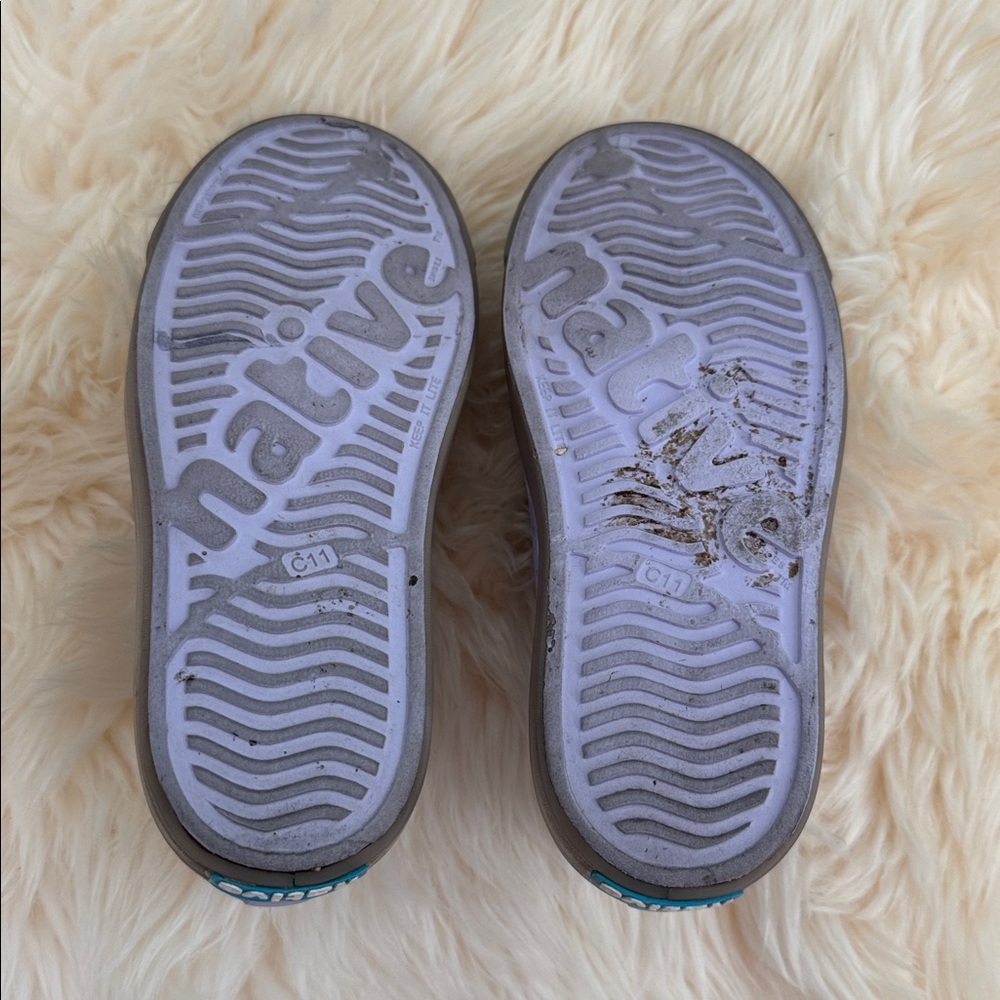Native Shoes - Picture 4 of 5